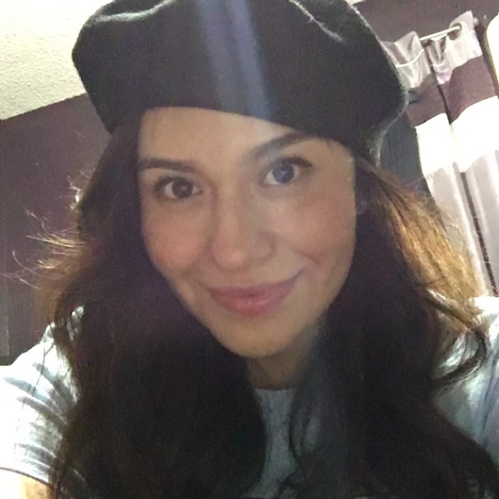 Meet your Posher, Jessica